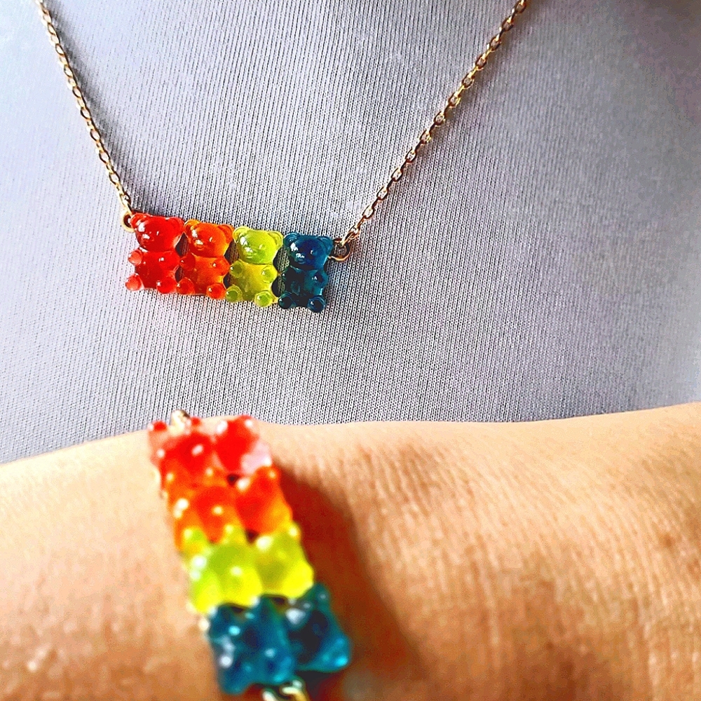 NWT Betsey Johnson Gummy Bear Bracelet - Picture 6 of 17